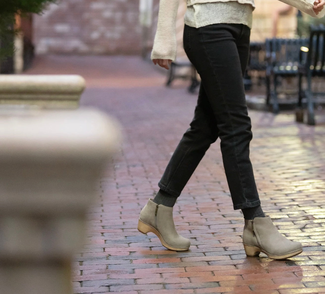 Dansko Lizanne Bootie – Baehr Feet Shoe Boutique