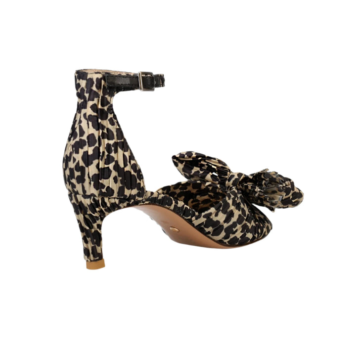 Pelle Moda Utika Leopard Low Heel