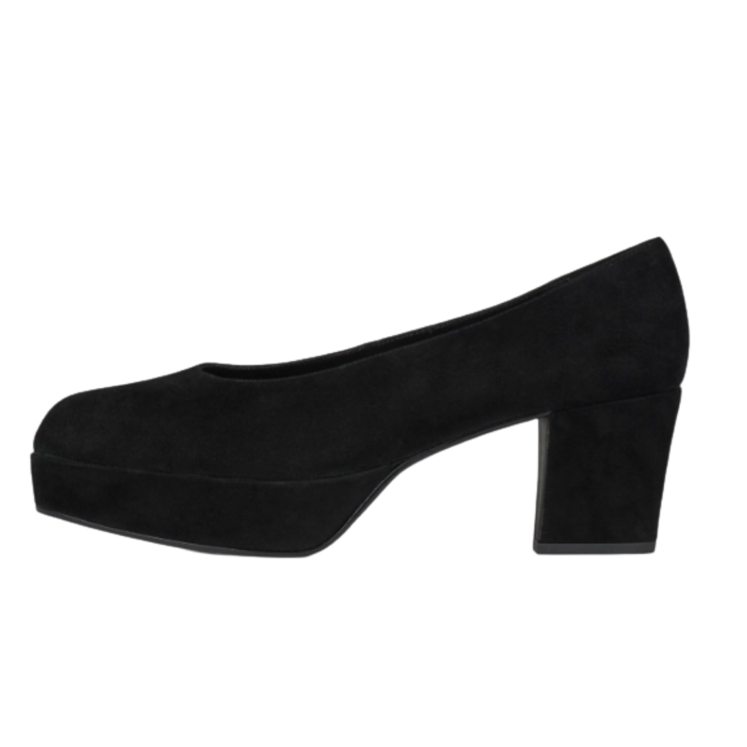 Jeffrey Campbell Chapters