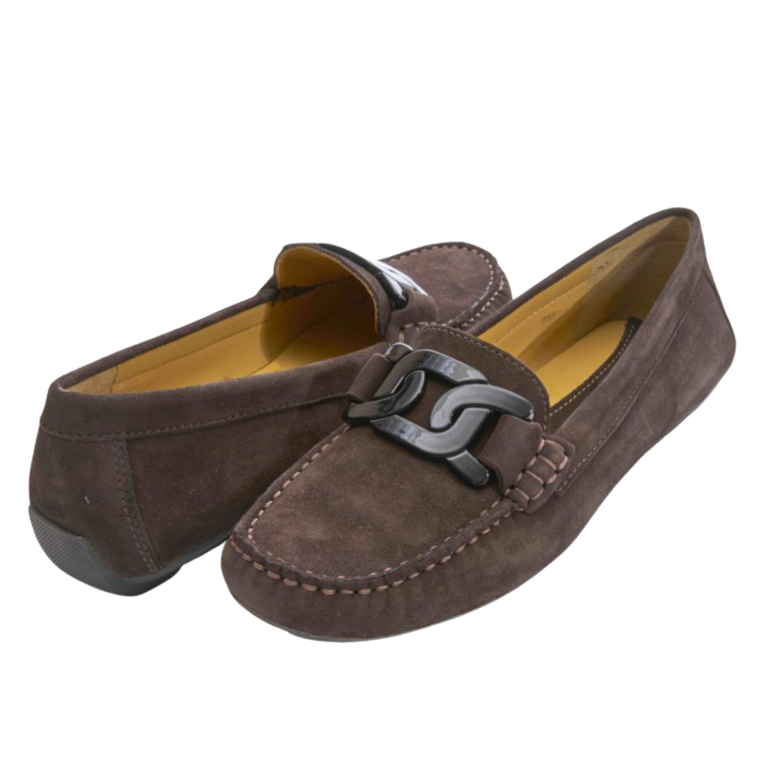 Vaneli Aiker Suede