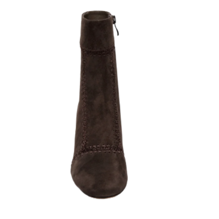 Silent D Story Boot