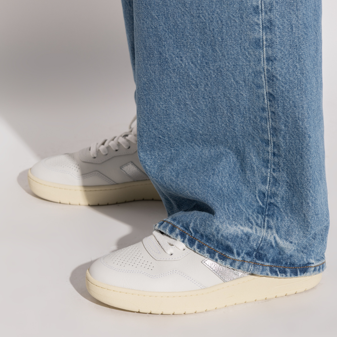 Veja V-90 Leather Sneaker White Silver Black