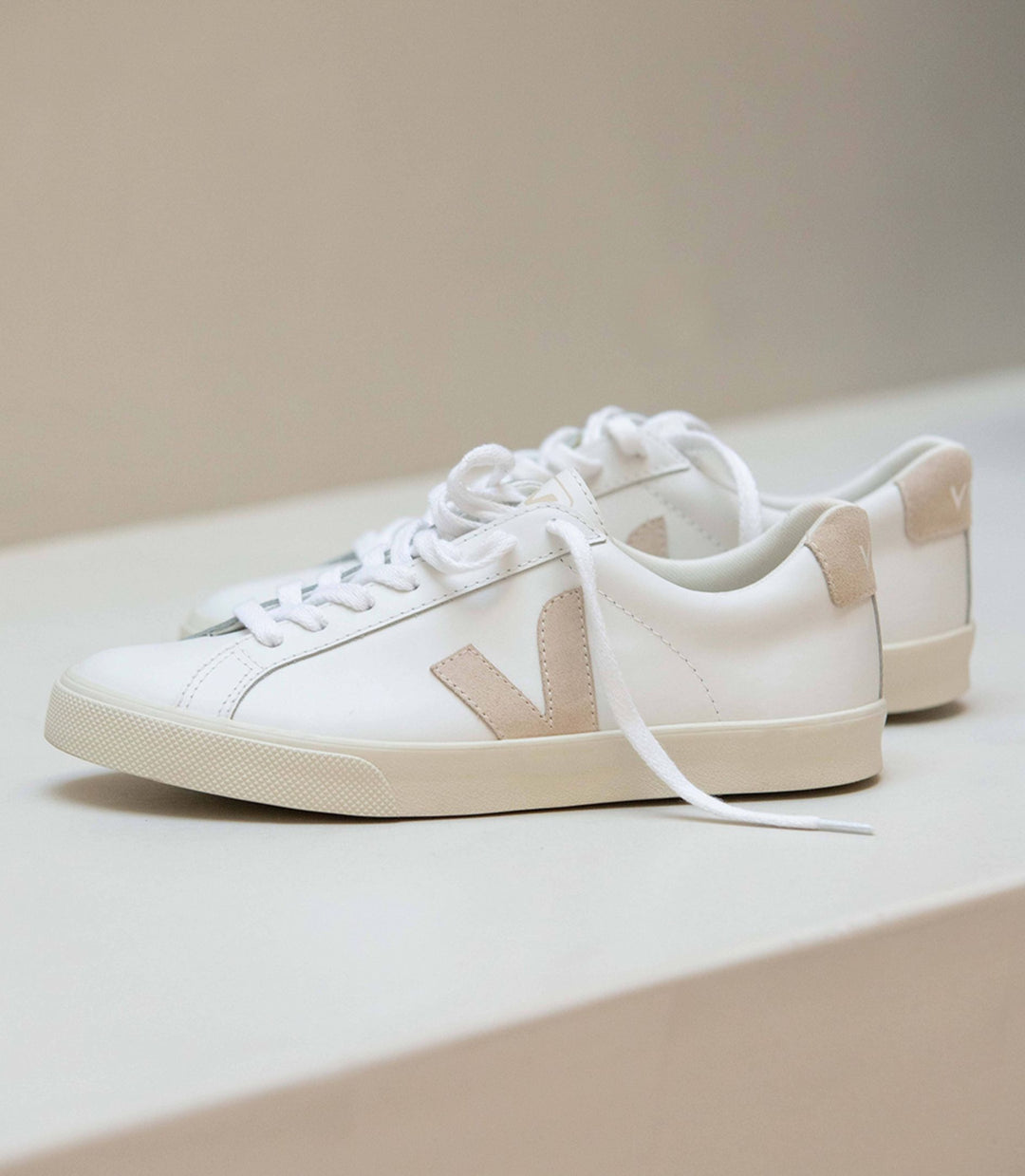 Vejas Esplar Veja Esplar Leather Sneaker – Baehr Feet Shoe