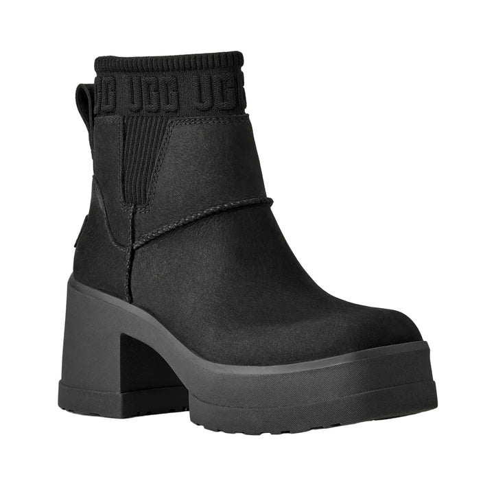 UGG Moxy Chelsea Boots