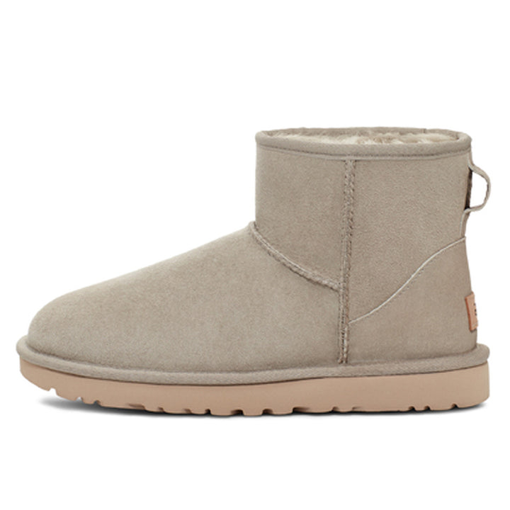 UGG Classic Mini II