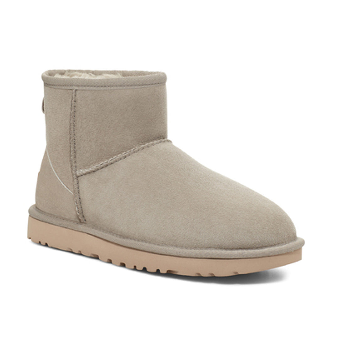 UGG Classic Mini II