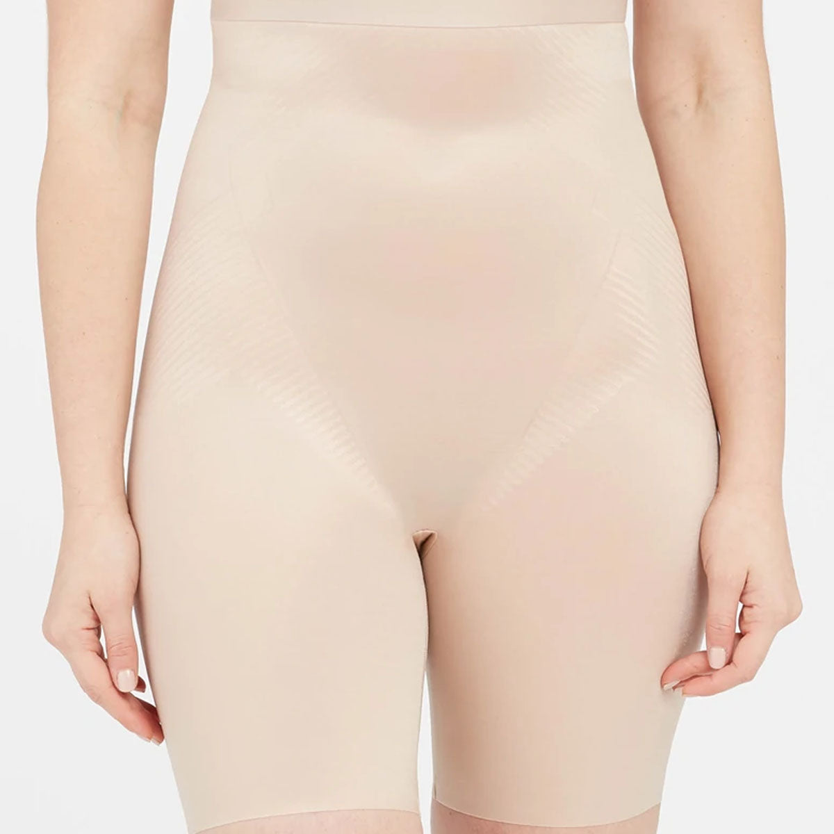 Spanx Thinstincts 2.0 High Waisted Mid-Thigh Short – Baehr Feet Shoe  Boutique
